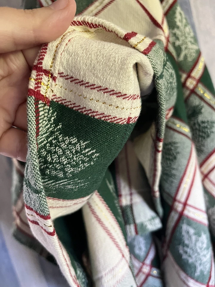 Plaid Gingham Christmas TableCloth Green Holly Cottage Farmhouse, 66x47 Cotton - Image 4 of 4