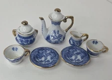 Vintage Child’s Ceramic Coffee Tea Set Japan Blue Willow Doll House Miniature