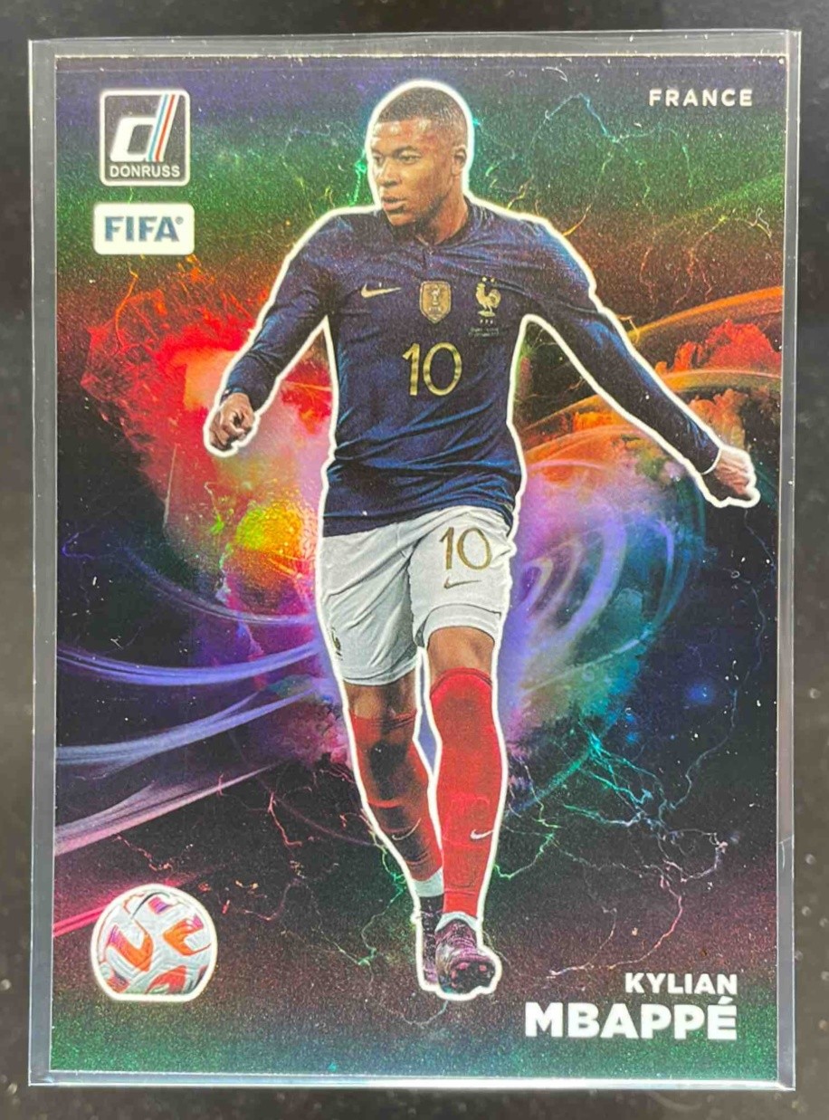 2022 Donruss Kylian Mbappe Night Moves SP #9