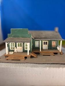 HO COUNTRY RANCH HOME LIGHTED H 20