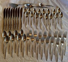 1847 Rogers Bros "Garland" Silverplate Flatware 51 Piece Service for 8 + Extras