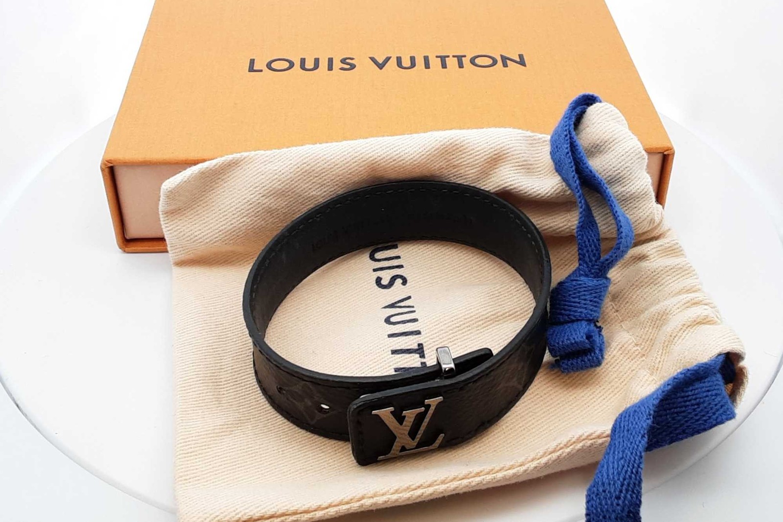 Louis Vuitton Monogram Eclipse  Lv Slim Canvas Br… - image 8