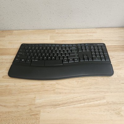 Microsoft Sculpt Comfort Keyboard Wireless Black KGR1173 Mod. 1531 *No Receiver*