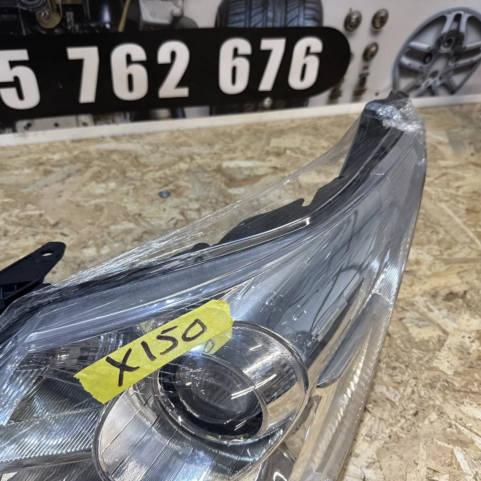 TYC 20-B982-05-T1 Left Passenger Side NS Headlight Headlamp Chrome Halogen New - Image 3 of 4