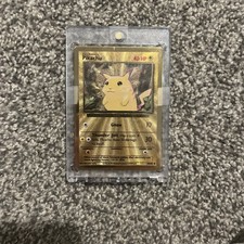 Carta Pikachu Metallo Oro 58/102 Pokemon Celebrazioni 25° Anniversario Pokémon TCG