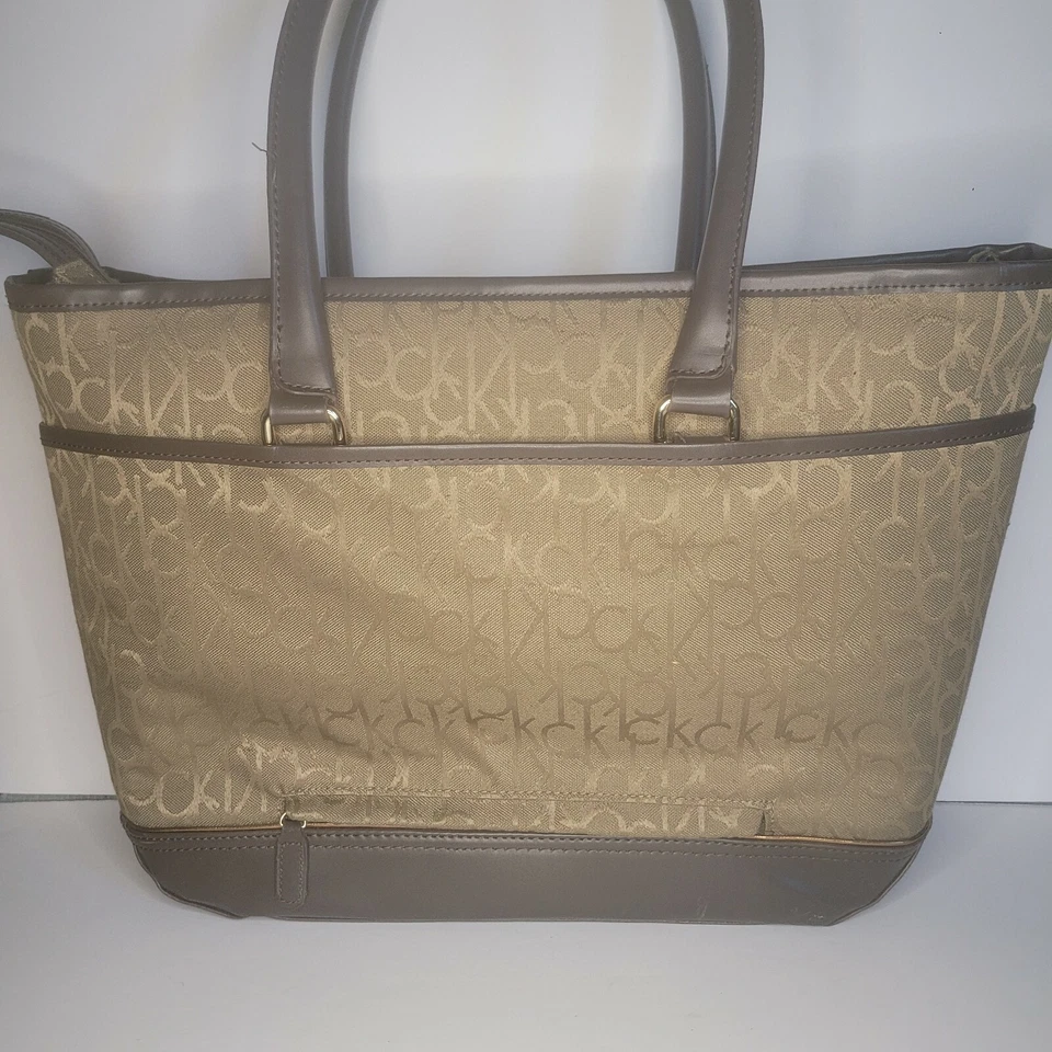Calvin Klein Laptop/Shoulder Bag - Image 2 of 4