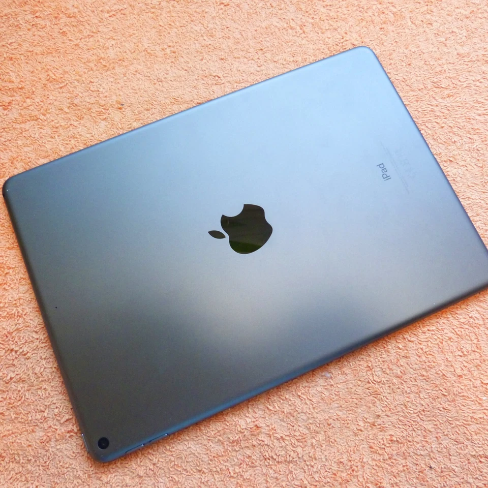 Apple iPad Air 3 256GB WLAN l RETINA iOS 18 Tablet  10 Zoll mit XXL EXTRAS rot!! - Bild 4 von 4