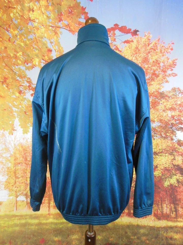 Chaqueta Chándal Umbro Azul Años 80 Cremallera Completa. Reino Unido Hombre Talla Mediana Foto 2 de 4