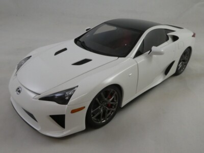 Autoart Lexus LFA Whitest White Carbon Black 1/18 78851 | eBay
