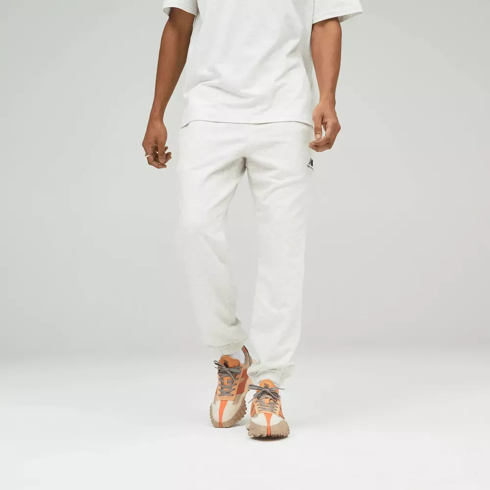 NEW WE THE ESSENTIALS, WHITE