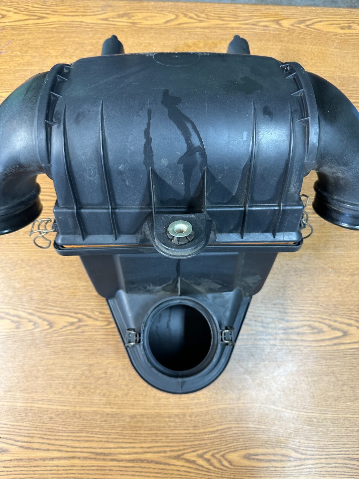 2005-2007 Maserati Quattroporte Air Intake Cleaner Filter Housing Box OEM