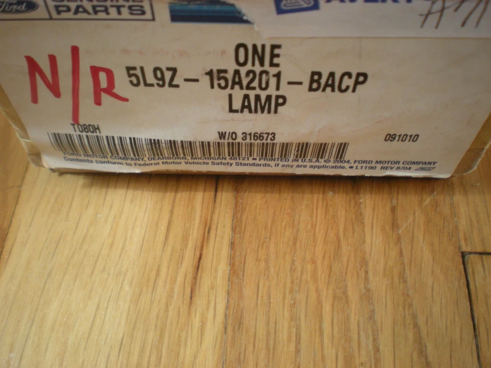 NUEVO FABRICANTE DE EQUIPOS ORIGINALES 2005 2006 2007 FORD FREESTYLE LÁMPARA DE SEÑALIZACIÓN DELANTERA ASI Foto 3 de 3