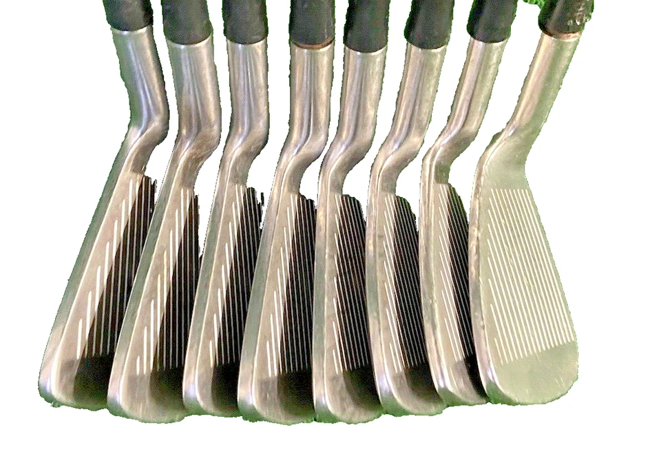 Juego de hierros Chicago Golf 944 DB Tour 3-9, SW acero rígido 5i/37,5" buenos agarres diestro Foto 3 de 4