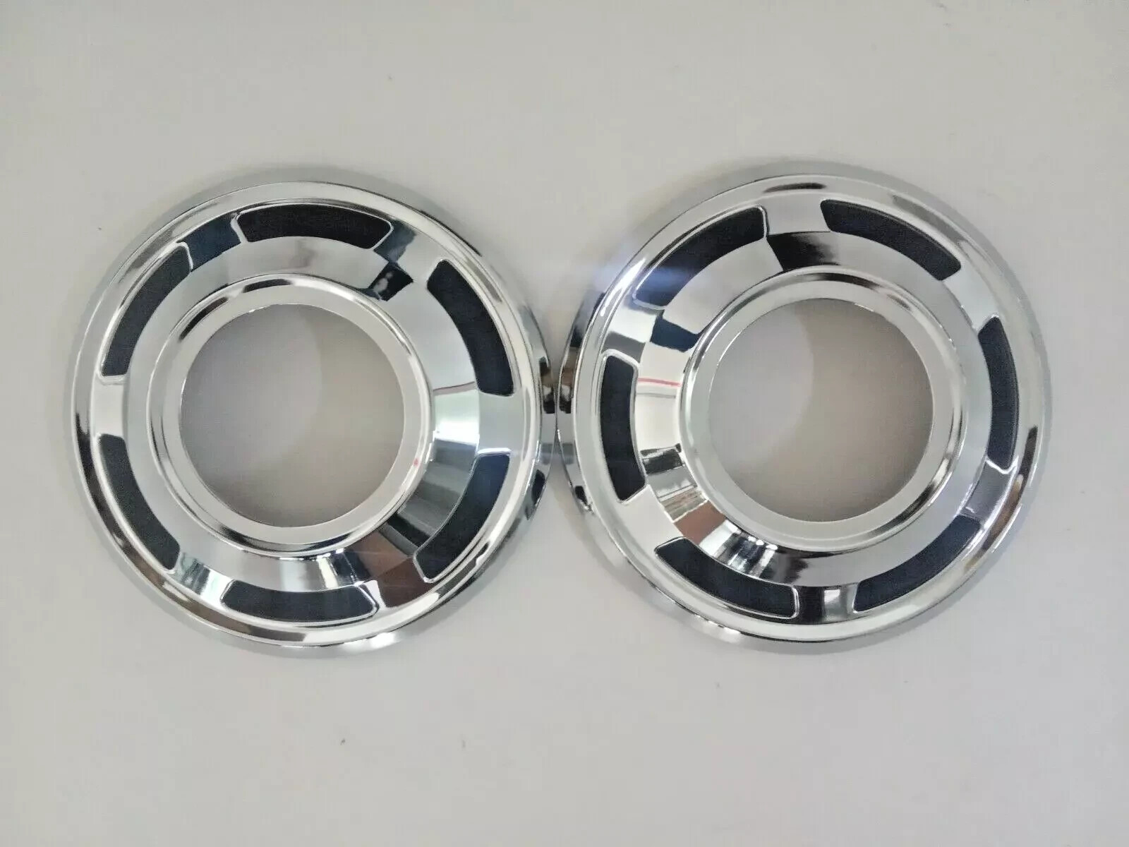 WHEEL COVER HUB CAP WITH HOLE FRONT SET 2 FIT FOR TOYOTA LAND CRUISE FJ40