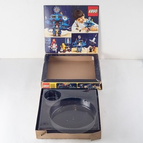 Lego 6951 Space Command Base with Robot / Robot Command Center (1984)