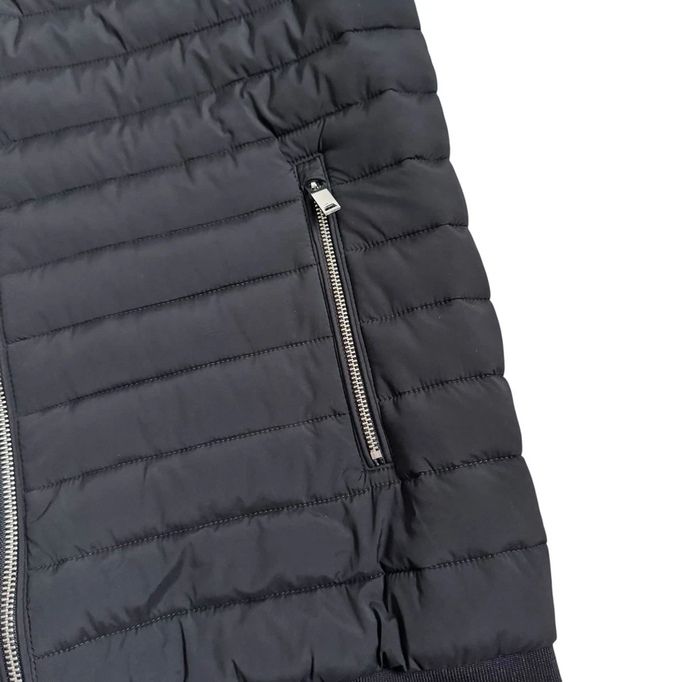 Chaleco tejido acolchado cuello embudo Reiss para hombre talla LG recién descubierto chaleco bolsillos con cremallera negro Foto 2 de 4