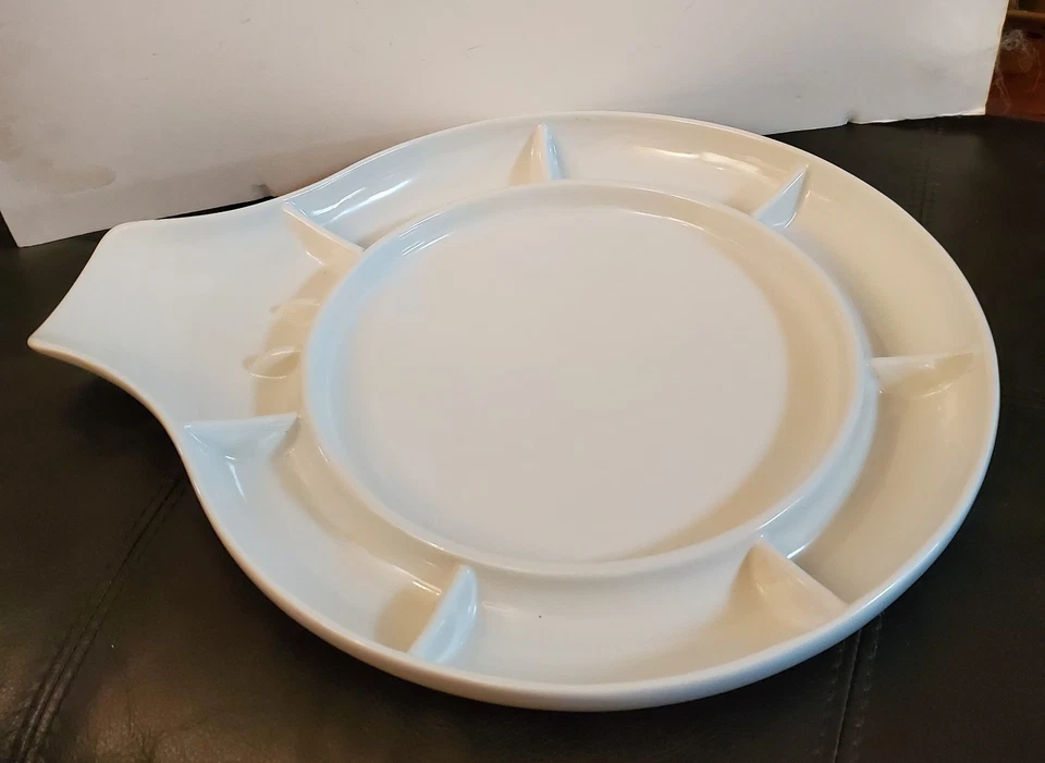 Plato de queso blanco de cerámica Michael Graves con tabla de cortar de madera 15" Foto 3 de 4