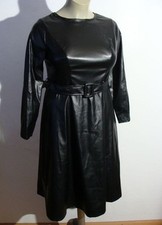 Sexy schwarzes Wetlook Leder Imitat  Kleid mit Glockenrock Größe 4XL / 52
