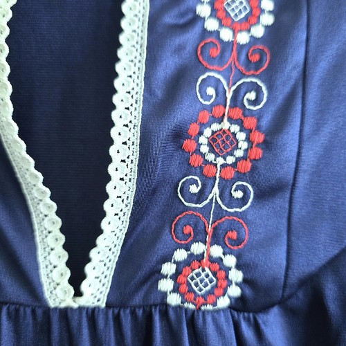 Vtg Nylon Nightgown Sz S, Navy Blue with White & Red decoration, Long & Silky - Picture 2 of 10