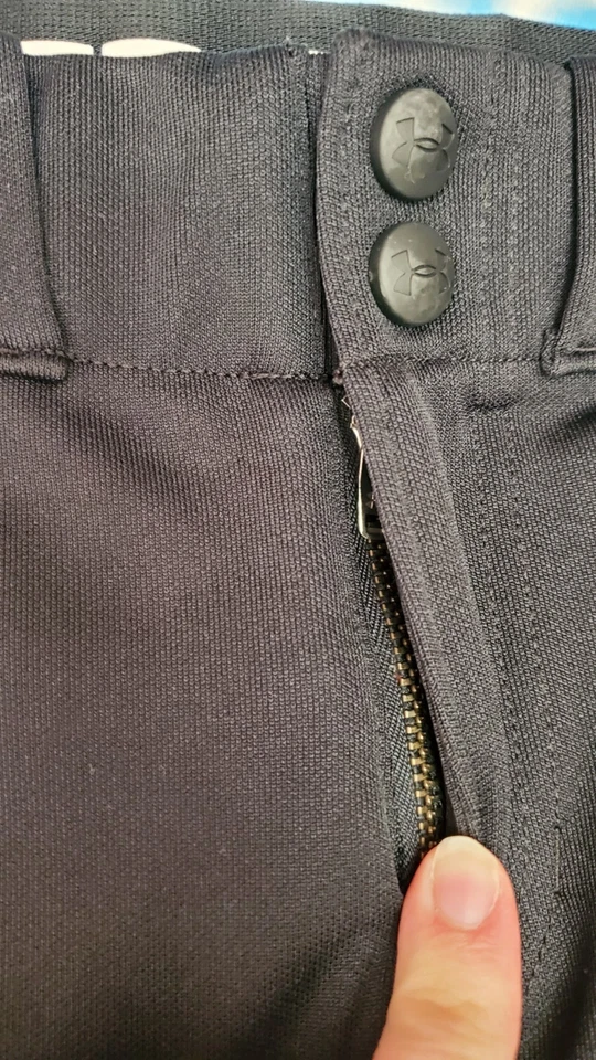 Under Armour Black Short Softball Pants Youth Medium Girls New Without Tags - Image 4 of 4