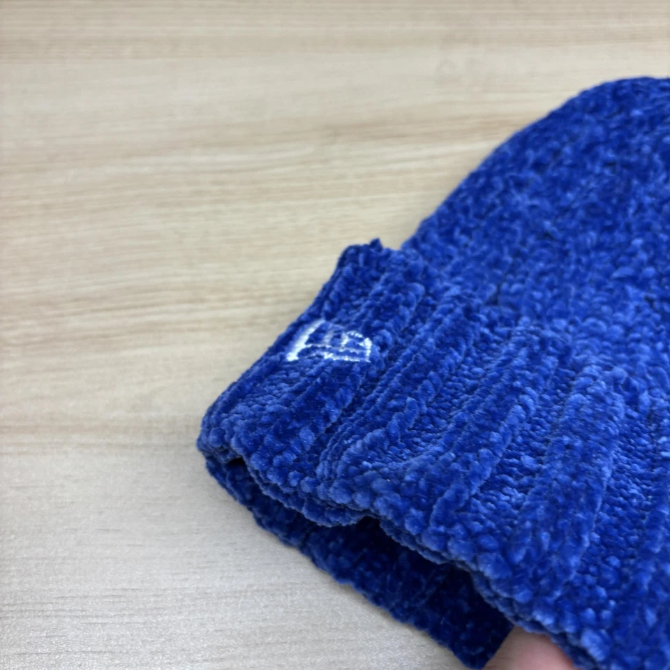 New York Knicks Hat Beanie Womens One Size Blue NBA Basketball Knit New Era - Image 4 of 4