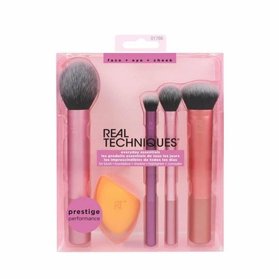 Brand new Real Techniques Everyday Essentials Brush Set - Pack of 5