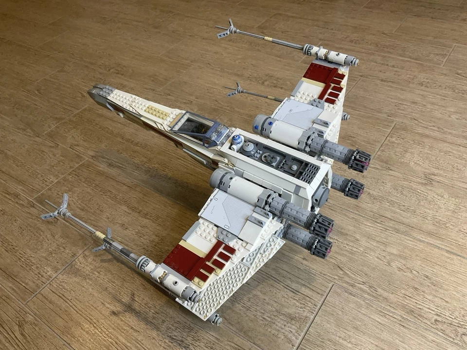 LEGO Star Wars 10240 Red Five X-Wing Starfighter Used - Image 4 of 4