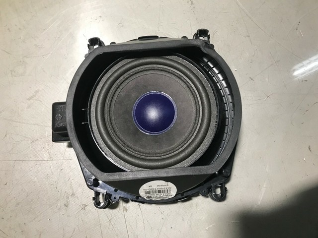 bmw e70 subwoofer