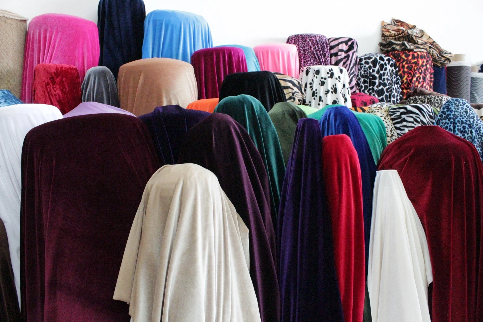 OFF WHITE Costumi in tessuto velluto stretch artigianato abbigliamento tappetini 60"w 30 colore da cortile