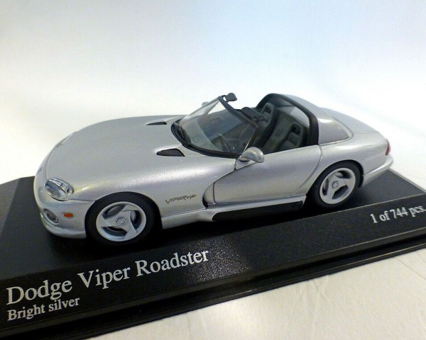 Dodge Viper Cabriolet Roadster 1993 Silber Minichamps 430144034 1:43-image