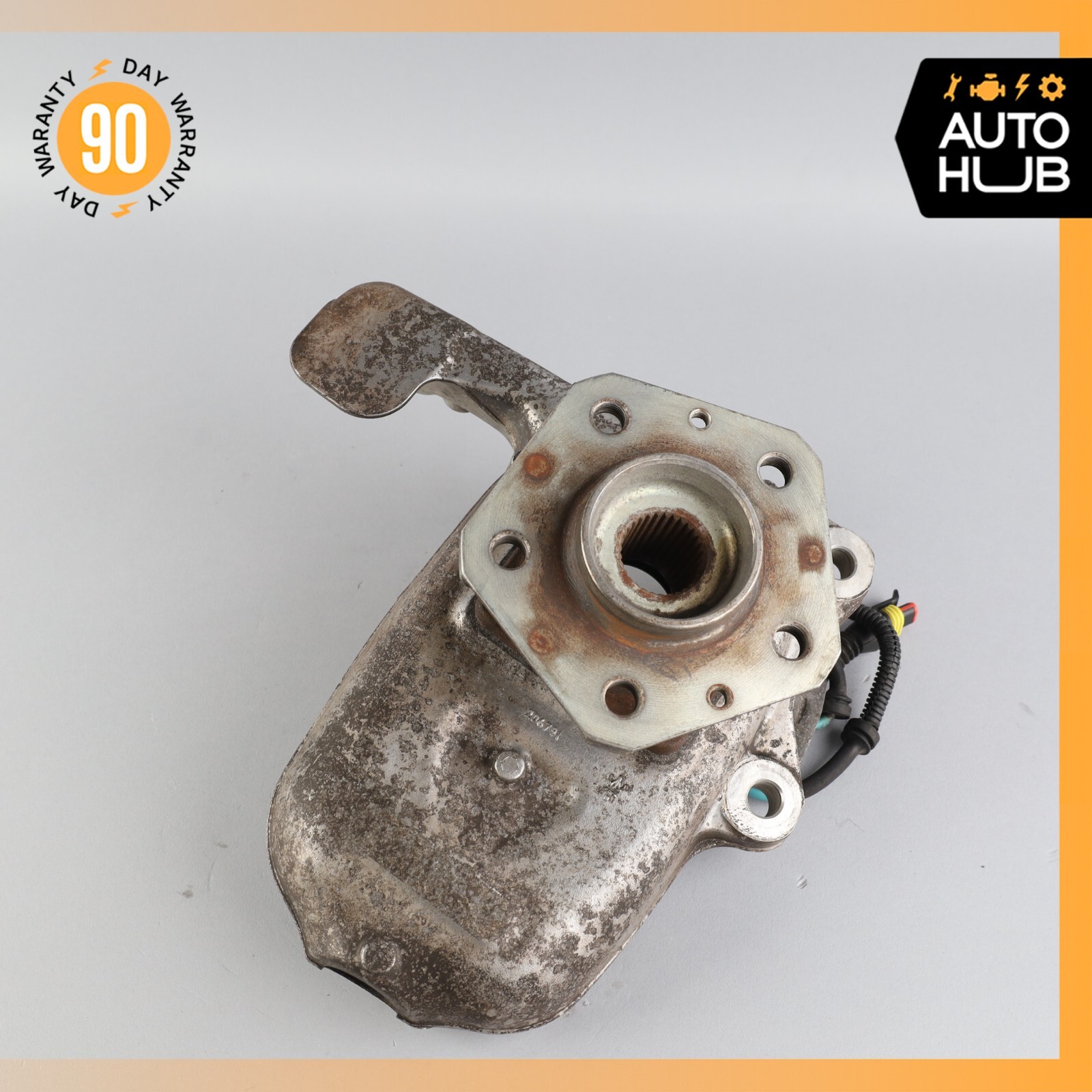11-19 Maserati GranTurismo M145 Front Left Driver Side Spindle Knuckle Hub OEM