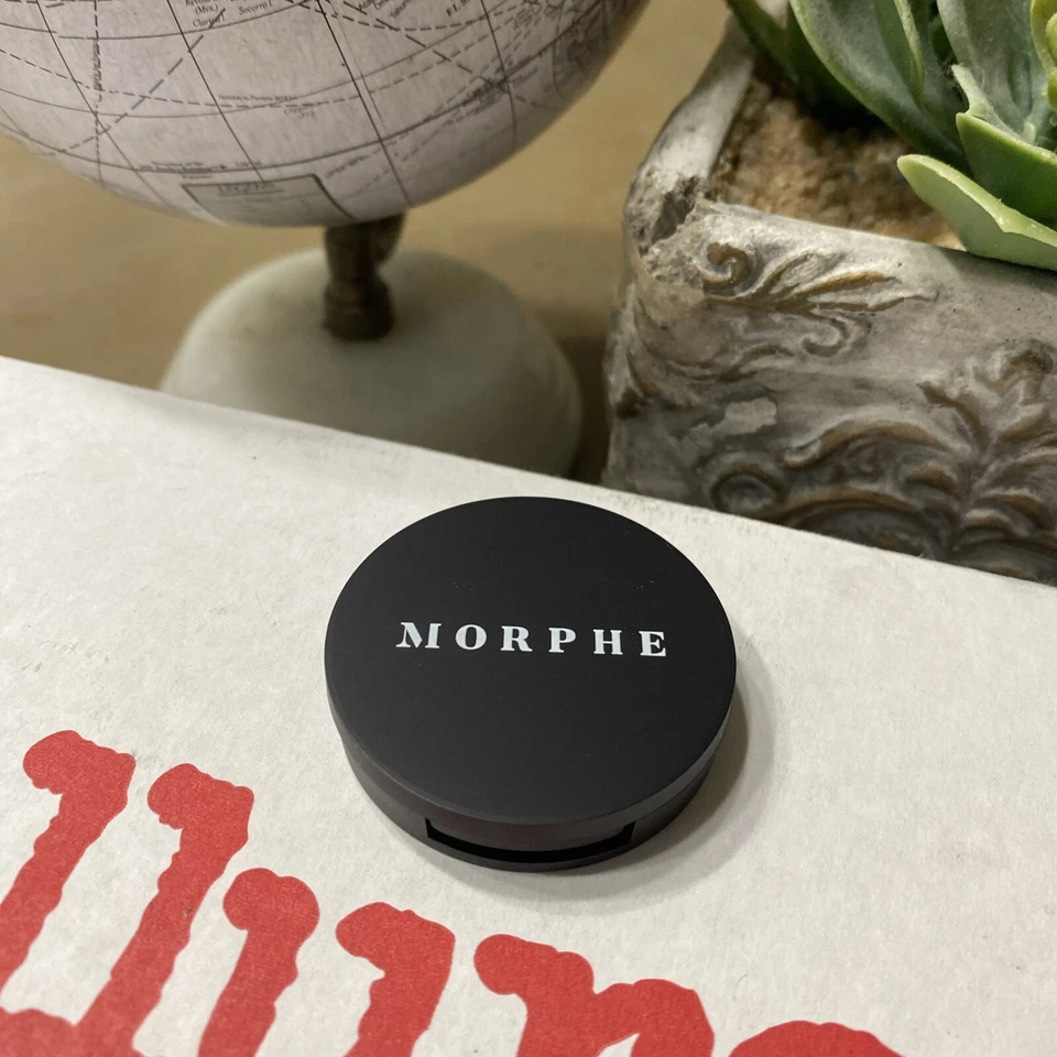 Morphe Brow Powder • Biscotti • 0.06 Oz ( Light Taupe With Cool Undertones) - Image 3 of 4