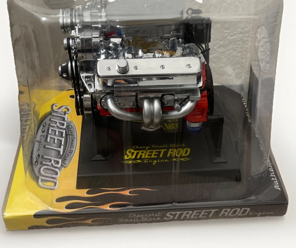 Chevy Small Block Street Rod Engine, Die-Cast Liberty Classics Vintage - Image 2 of 4
