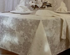 SET Tablecloth Napkins Gold Beige Jacquard Tablecloth TablePad NEW In Pack 52x70