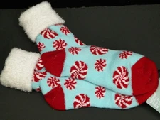 Magellan Outdoors Christmas Lodge Socks Sherpa Lined Fuzzy Peppermints