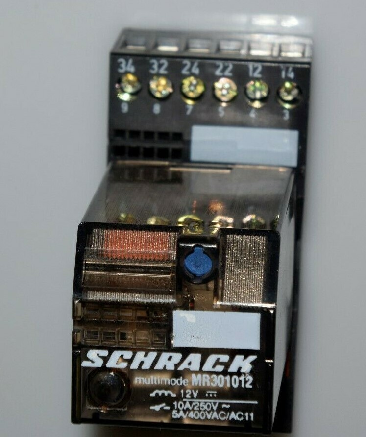 Contacteur Schrack MR301012 – Occasion – Fonctionnel Avec Usure Superficielle