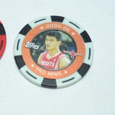 2005-06 TOPPS NBA COLLECTOR CHIPS - YAO MING WHITE AND BLACK