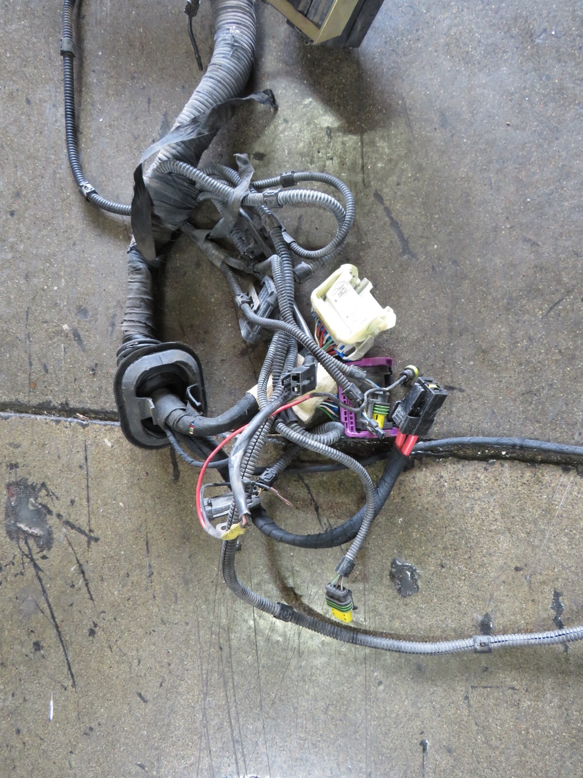 Ferrari 575, Front Main Wire Harness, Used, P/N 200682