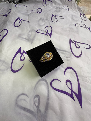 Elegant Gold-Tone Bridal Set with Round-Cut Centerpiece & CZ Accents