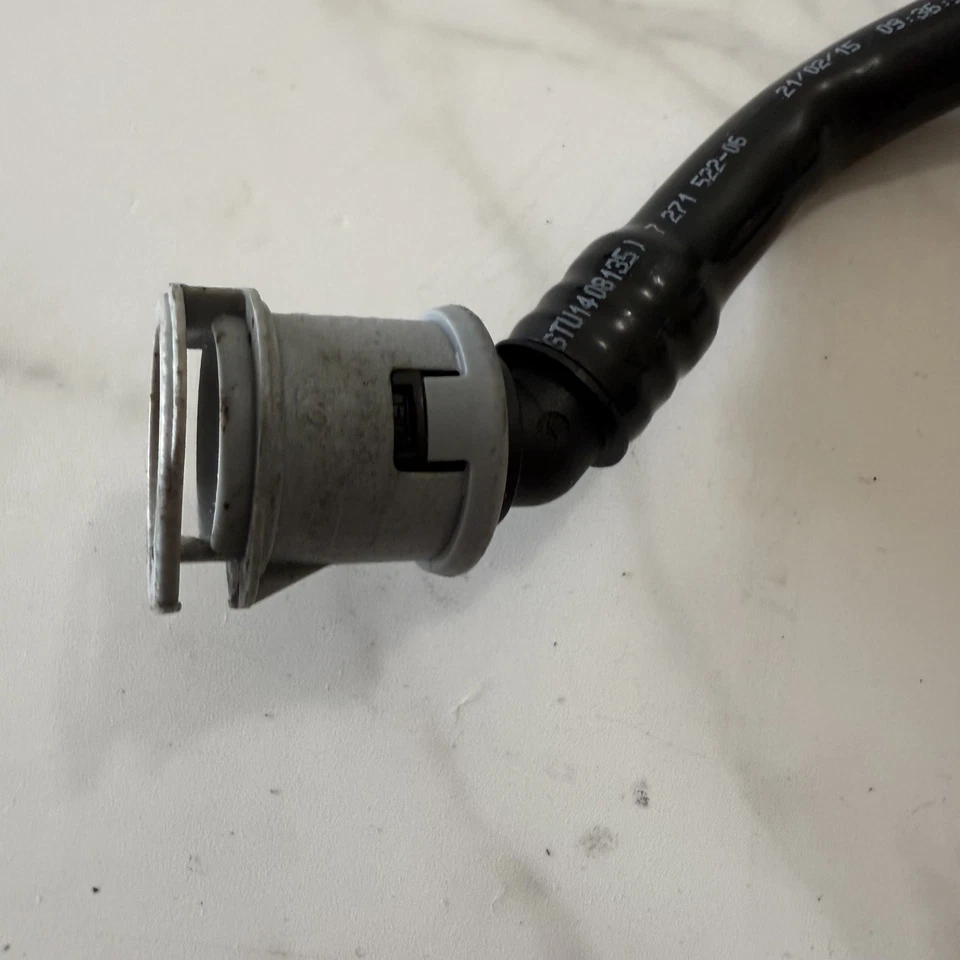 2013-2016 BMW 320I 328I F30 VAPOR FUEL CHARCOAL CANISTER BREATHER HOSE OEM  - Image 4 of 4