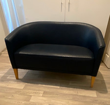Navy Blue Faux Leather 2-Seater Loveseat Sofa Rolled Arm Brown Legs 120x62cm