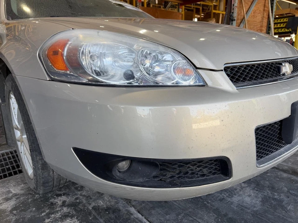 Conjunto de parachoques delantero con faros antiniebla Chevrolet Impala 2006-2016 10333709 Foto 3 de 4
