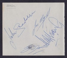 ARSENAL x 4 / LEYTON ORIENT x 11 1962/1963 Signed Autograph Page