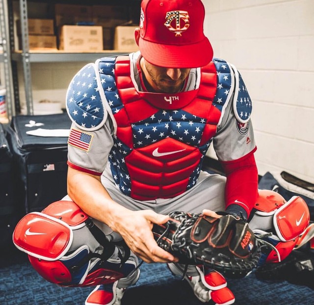 Nike Vapor Baseball Catcher's Chest Protector 17" USA Flag July 4th
