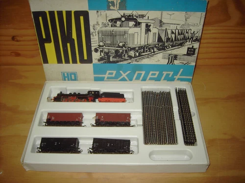 Piko H0 Expert Güterzug mit BR55, 4 Wagen, Gleisoval H0 Zugset 70er Jahre, OVP