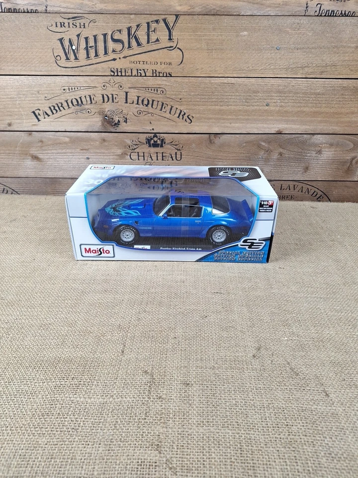 Новый Pontiac Firebird Trans Am синий Maisto специальный выпуск масштаб 1:18 автомобиль - Изображение 2 из 4