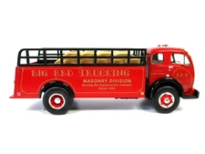 FIRST GEAR - BIG RED TRUCKING - 1953 WHITE 3000 C.O.E. STAKE BODY TRUCK - 1/34