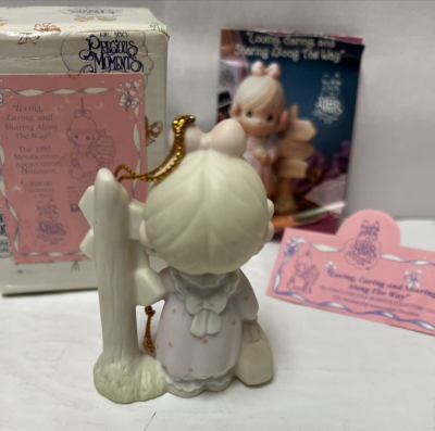 Precious Moments Loving, Caring, and Sharing Along The Way PM-040