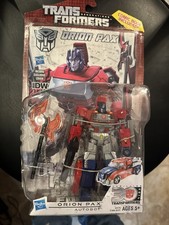 Hasbro Transformers Generations Thrilling 30 Deluxe Class Orion Pax