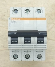 Merlin Gerin MG24536 DIN-rail Circuit Breaker 3-pole 6 Amp 480Y/277 VAC